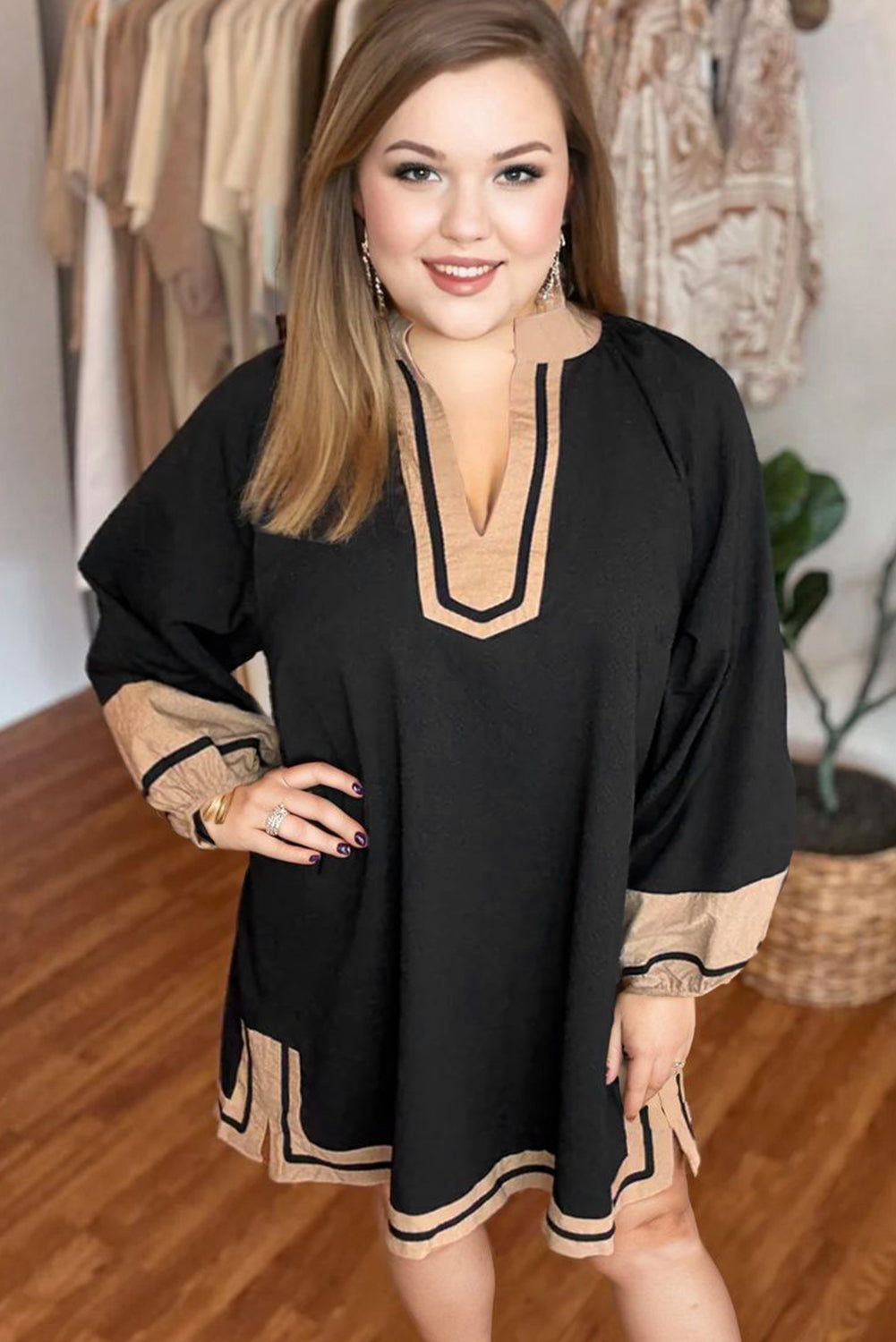 Black Plus Size Color Block Striped Trim V Neck Long Sleeve Shift Mini Dress